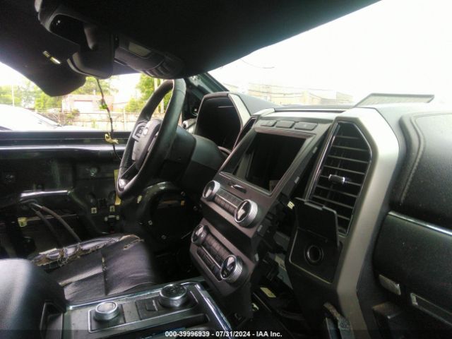 1FMJU1JT2KEA85318 Ford Expedition Xlt