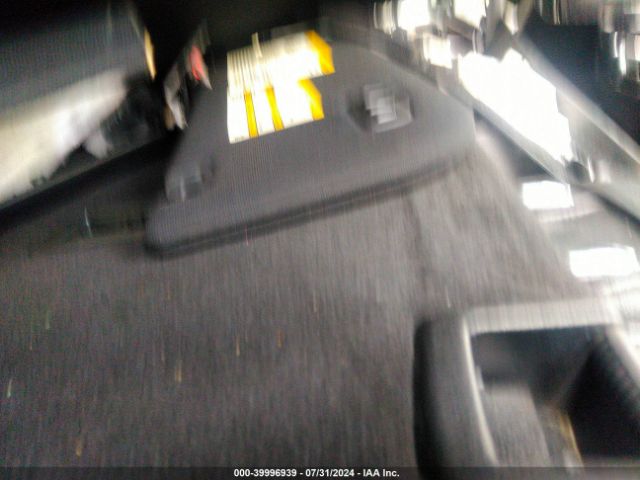 1FMJU1JT2KEA85318 Ford Expedition Xlt