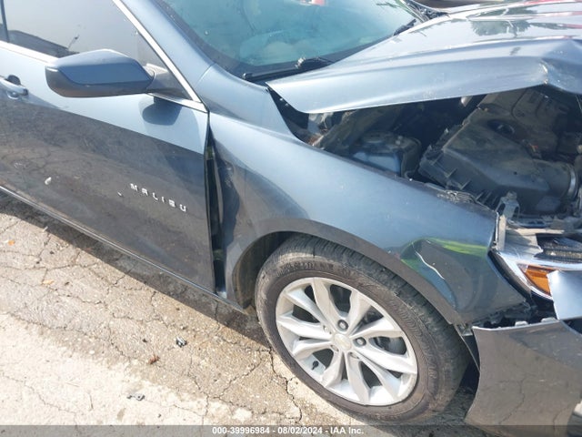 1G1ZD5ST8KF157834 Chevrolet MALIBU LT