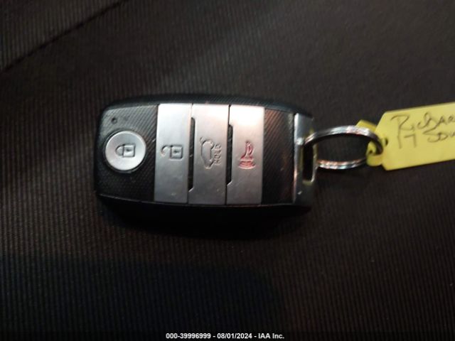 KNDJP3A53H7462373 KIA SOUL +
