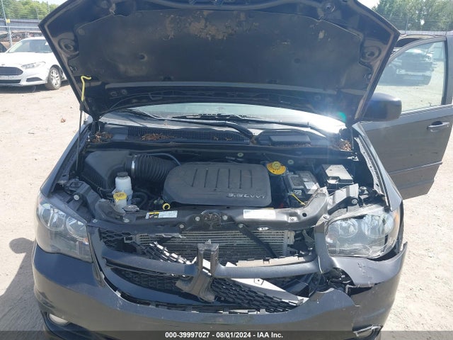 2C4RDGEGXHR640311 Dodge Grand Caravan Gt