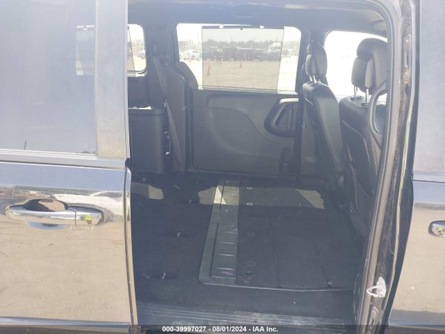 2C4RDGEGXHR640311 Dodge Grand Caravan Gt