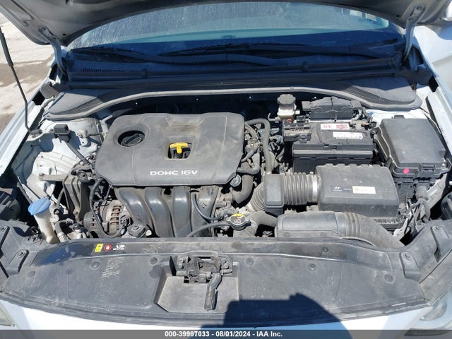 Hyundai ELANTRA SE 2017 KMHD74LF2HU109449 Image 10