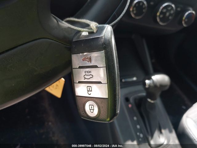 KNAFZ5A35F5261316 KIA FORTE SX