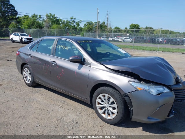 Toyota CAMRY LE 2016 4T4BF1FK5GR568951 main image