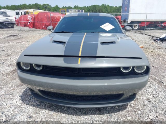 2C3CDZAGXHH592536 Dodge Challenger Sxt