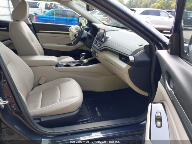 1N4BL4DW2LC273570 Nissan Altima Sv Intelligent Awd