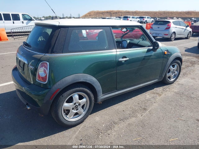 2012 MINI COOPER WMWSU3C50CT263904 Photo 3