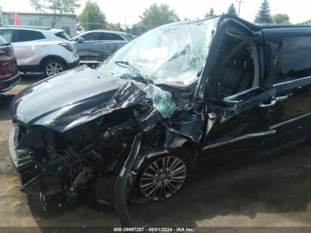 2C4RC1CG5ER107720 Chrysler Town & Country Touring-l