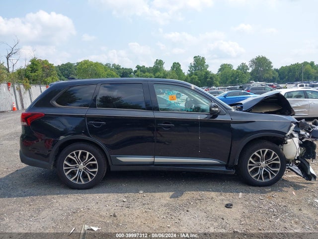 JA4AD3A3XHZ026027 Mitsubishi Outlander Se/sel
