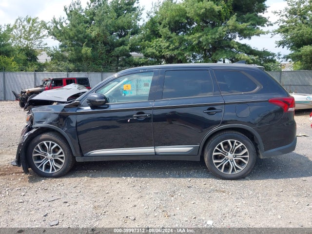 JA4AD3A3XHZ026027 Mitsubishi Outlander Se/sel