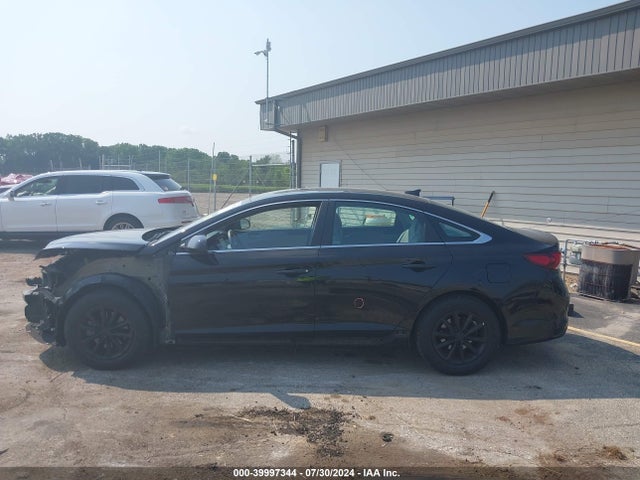 Hyundai SONATA SE 2018 5NPE24AF5JH659898 Image 15