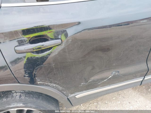 5LMCJ3D98HUL09085 Lincoln Mkc Reserve
