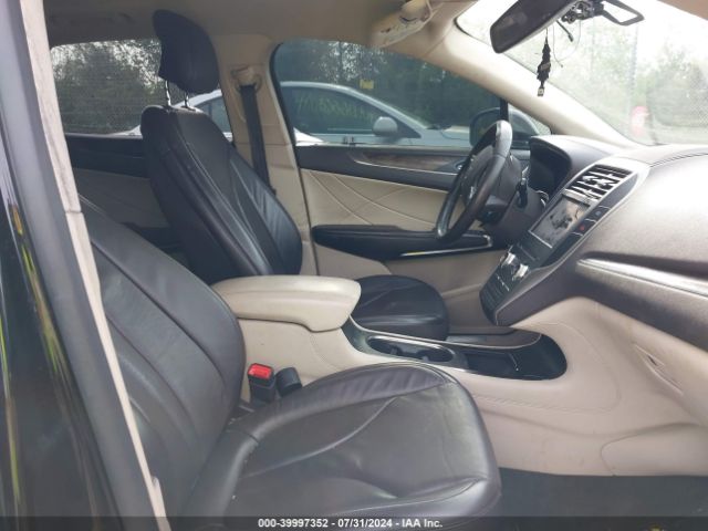 5LMCJ3D98HUL09085 Lincoln Mkc Reserve