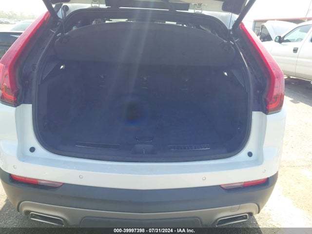 1GYFZCR4XPF107663 Cadillac Xt4 Fwd Premium Luxury