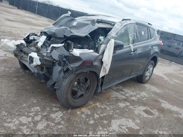 Toyota RAV4 LE 2015 2T3ZFREV4FW204285 Image 2