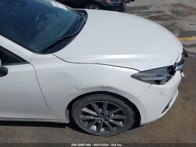 3MZBN1M38JM225105 Mazda Mazda3 Grand Touring