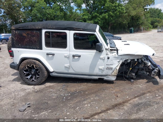 1C4HJXEN1JW247720 Jeep Wrangler Unlimited Sahara 4x4