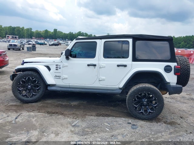 1C4HJXEN1JW247720 Jeep Wrangler Unlimited Sahara 4x4