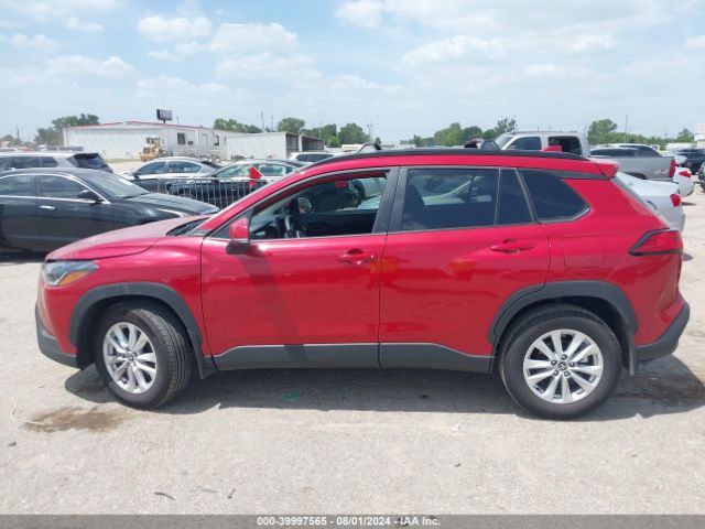7MUCAAAG0RV093873 Toyota Corolla Cross Le