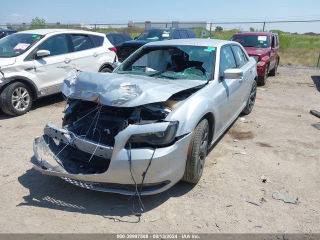 2C3CCABG1MH601198 Chrysler 300