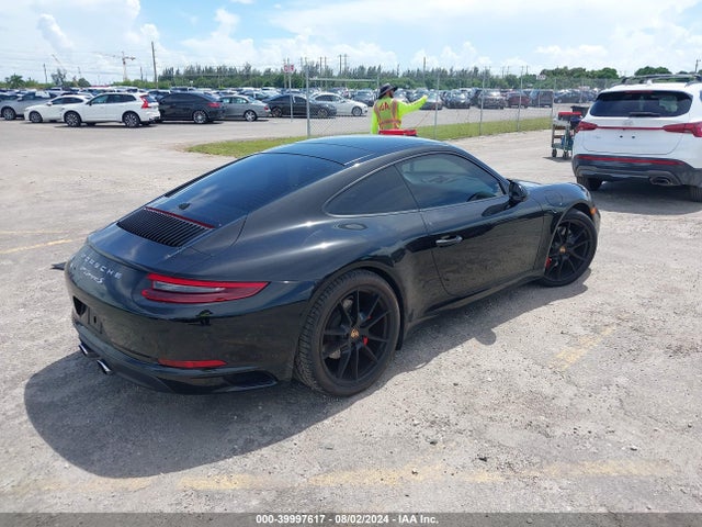 2018 PORSCHE 911 WP0AB2A9XJS124158 Photo 3