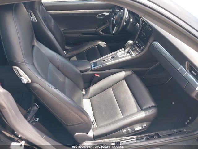 2018 PORSCHE 911 WP0AB2A9XJS124158 Photo 4