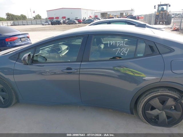 Toyota Prius Le 2023 JTDACAAU3P3009609 Image 14