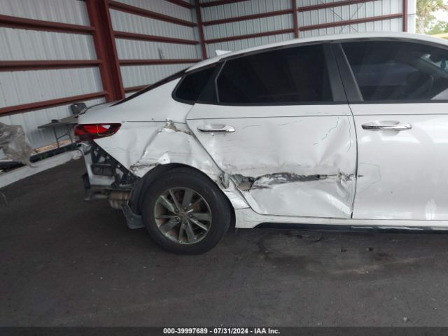 5XXGT4L15HG171869 KIA Optima Lx Turbo