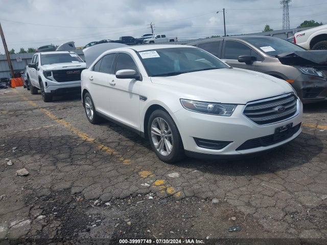 2018 1FAHP2E82JG114895 main image