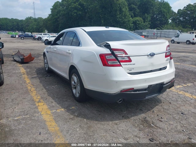 Ford TAURUS SEL 2018 1FAHP2E82JG114895 Image 3