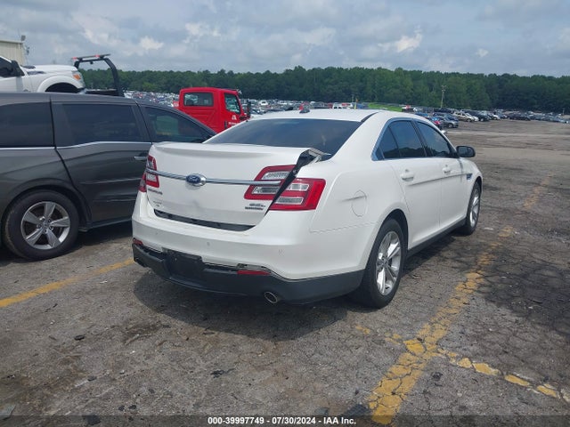 Ford TAURUS SEL 2018 1FAHP2E82JG114895 Image 4