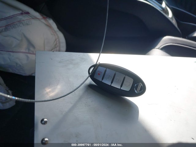 JN1BJ1CV0MW568239 Nissan Rogue Sport Sl Fwd Xtronic Cvt