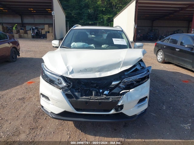 JN1BJ1CV0MW568239 Nissan Rogue Sport Sl Fwd Xtronic Cvt