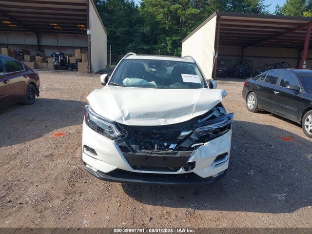 JN1BJ1CV0MW568239 Nissan Rogue Sport Sl Fwd Xtronic Cvt