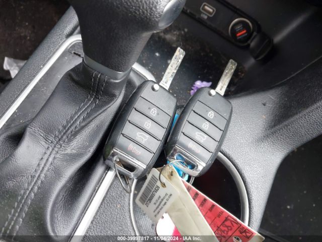 KNDPM3AC3L7761422 KIA Sportage Lx