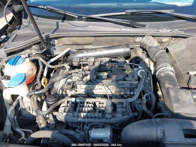 1VWAT7A37GC043172 Volkswagen Passat 1.8t S