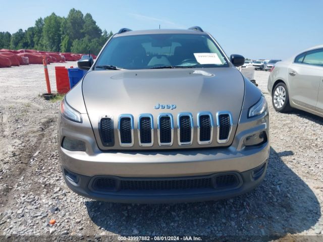 1C4PJLAB4GW274189 Jeep Cherokee Sport