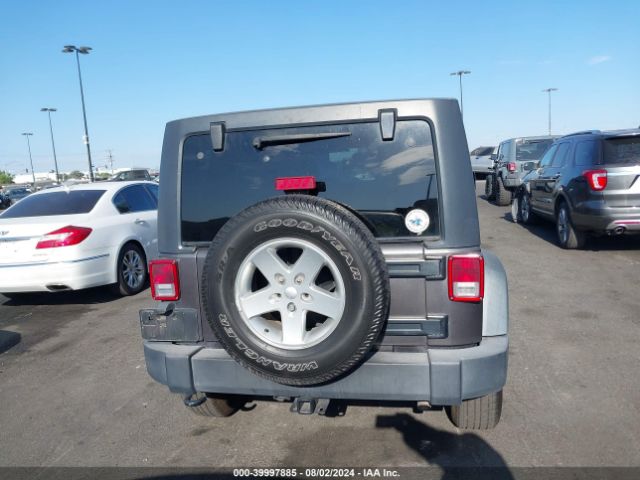 1C4BJWDG1GL188651 Jeep Wrangler Unlimited Sport