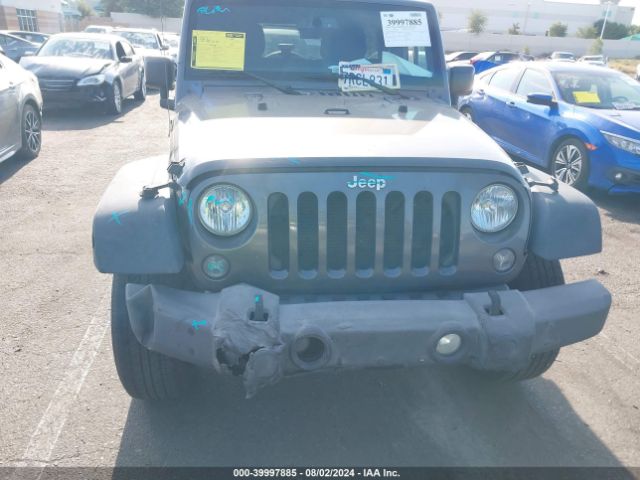 1C4BJWDG1GL188651 Jeep Wrangler Unlimited Sport