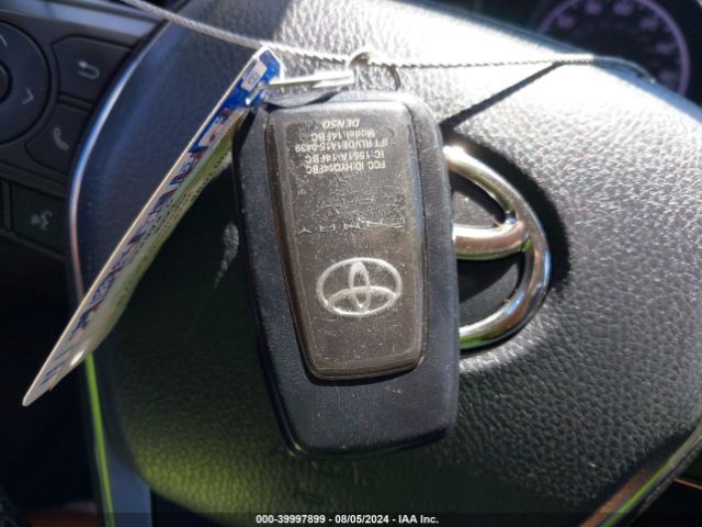 4T1B11HK9KU808260 Toyota CAMRY SE