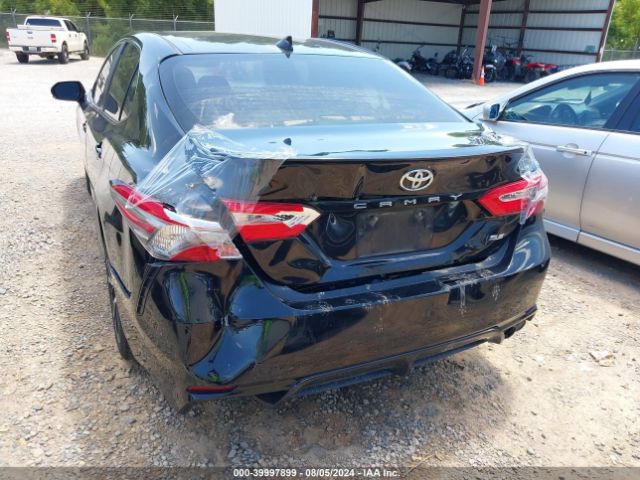 4T1B11HK9KU808260 Toyota CAMRY SE