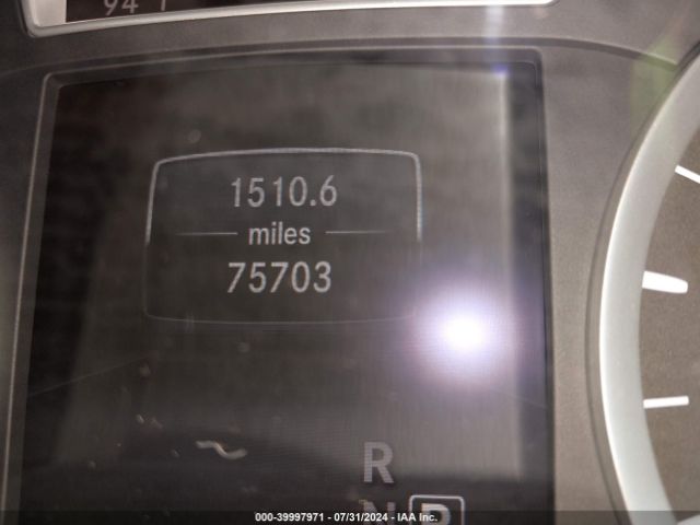 SJKCH5CR2JA057841 Infiniti Qx30 Premium