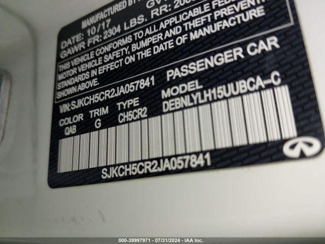 SJKCH5CR2JA057841 Infiniti Qx30 Premium