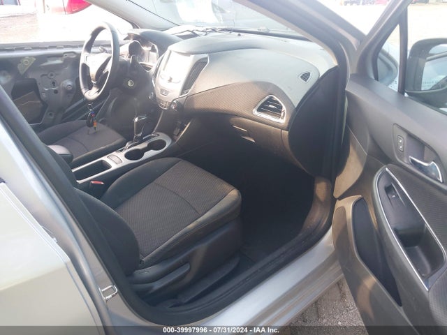 Chevrolet Cruze Ls Auto 2017 1G1BC5SM5H7111605 Image 5