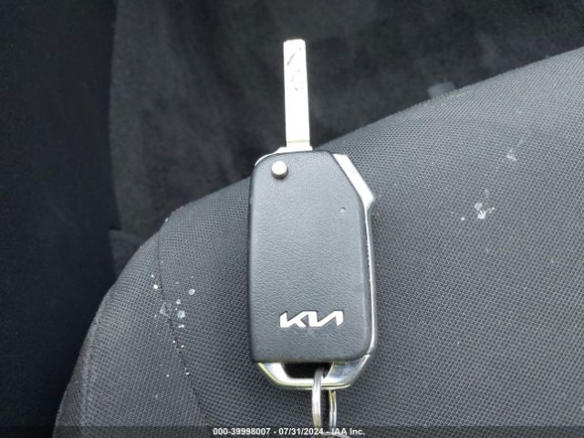 KNDPUCAG8P7057399 KIA Sportage Hybrid Lx