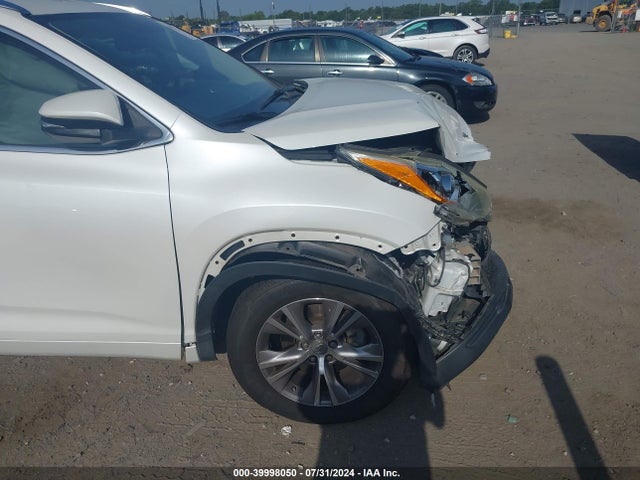 Toyota Highlander Xle V6 2015 5TDKKRFH7FS103409 Image 19
