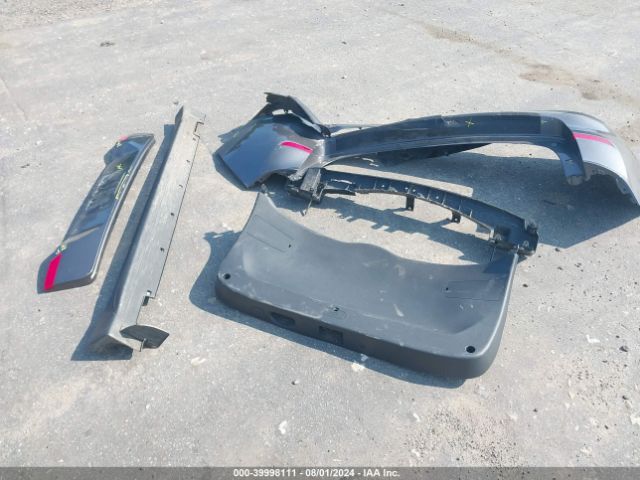 KM8J2CA42LU275184 Hyundai TUCSON SE