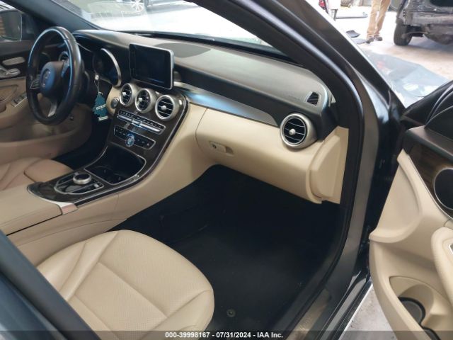 55SWF4JB2JU260398 Mercedes-Benz C 300
