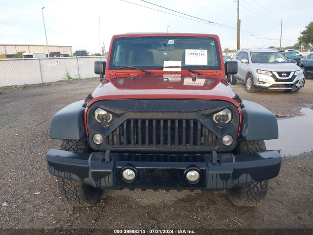 1C4BJWDG7EL299315 Jeep Wrangler Unlimited Willys Wheeler